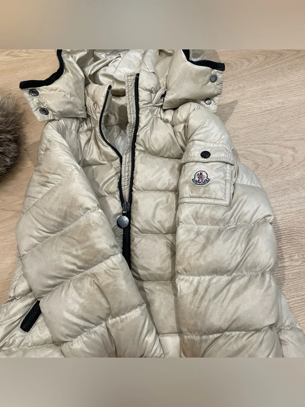 Moncler Kids Cream Quilted Hooded Puffer Coat with Black Trim